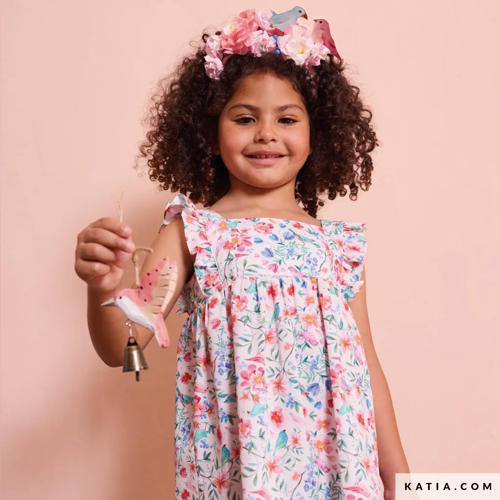 tela-popelin-de-algodon-con-estampado-de-floral-2001-244-03-katia-g.webp