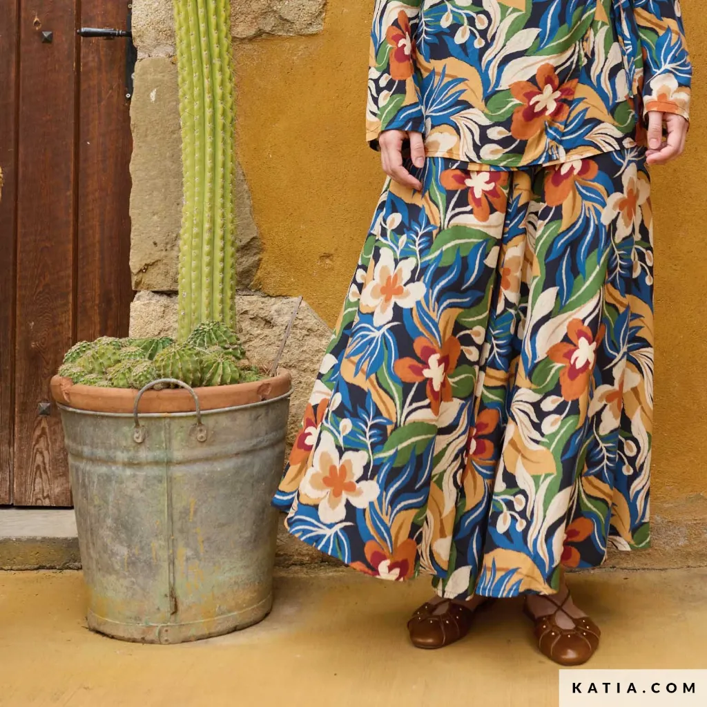 tela-de-viscosa-rayon-iguana-leaves-chalis-2229-8-05-katia-g.webp